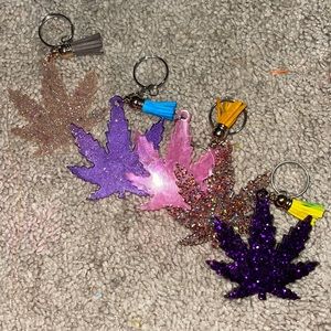 Leaf keychains